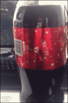Coca-cola sendo Coca-cola